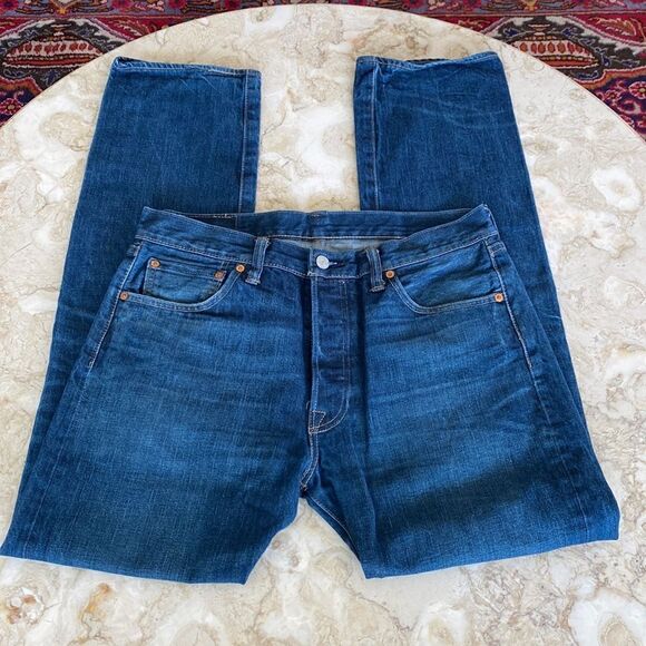 Levi’s 501 Classic Original Fit Straight Leg Button-fly Jeans - Picture 4 of 14